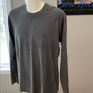 Lululemon long sleeve shirt